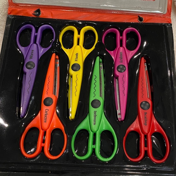 Once Upon a Time...6-pack of Craft Scissors for Creating Scrapbook Memories VGC - Picture 3 of 4